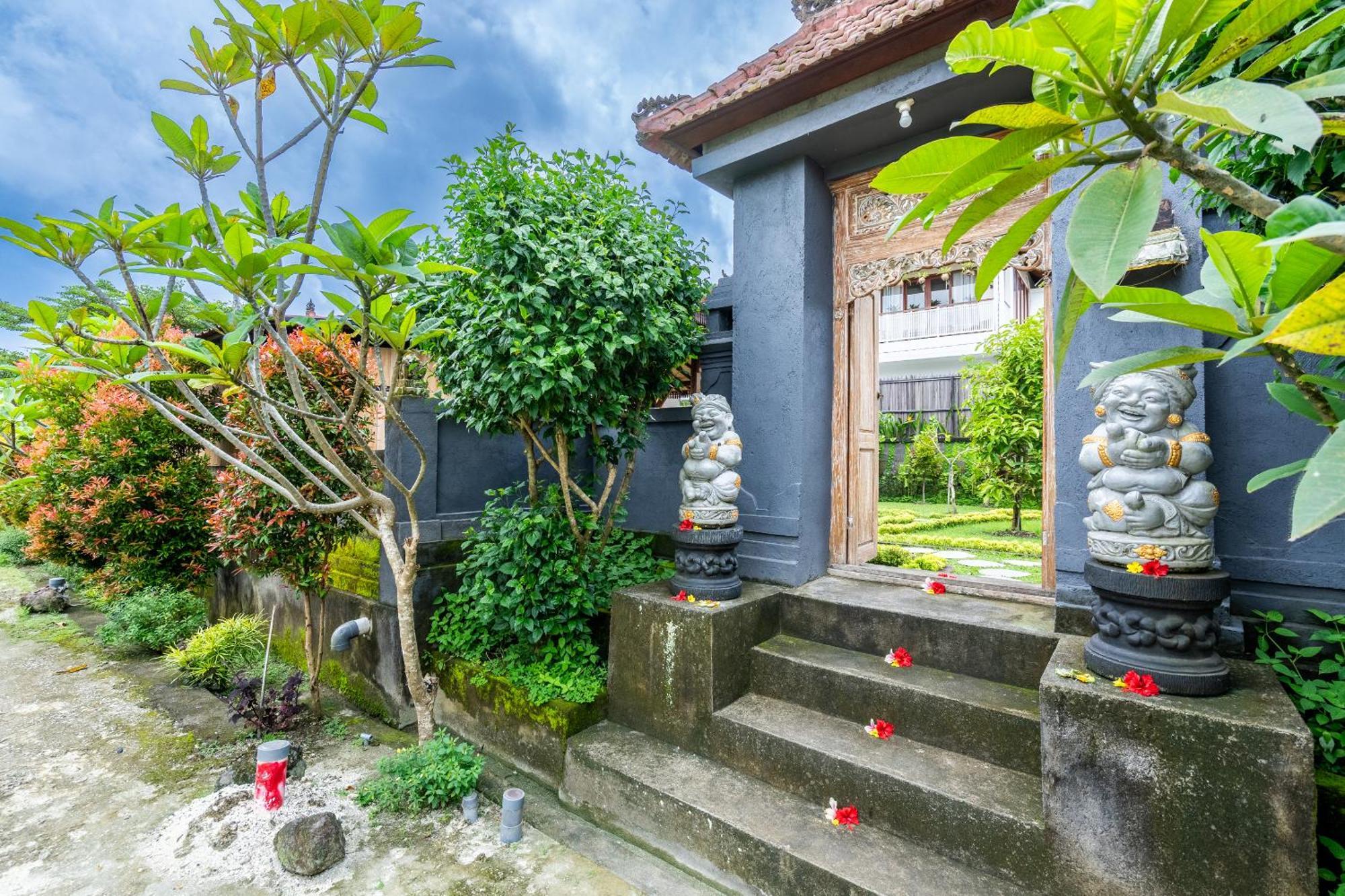 Lumbung Sari Villa Ubud Exterior photo
